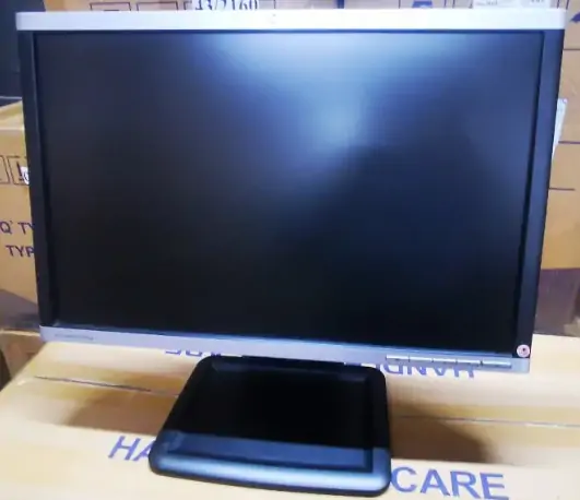 Монітор 22" LA2205wg VGA DVI + кабеля 220в та VGA, Б/В чорний